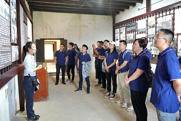 访名人故里 悟湖湘文化——F66永乐科技开展主题活动 (3).JPG