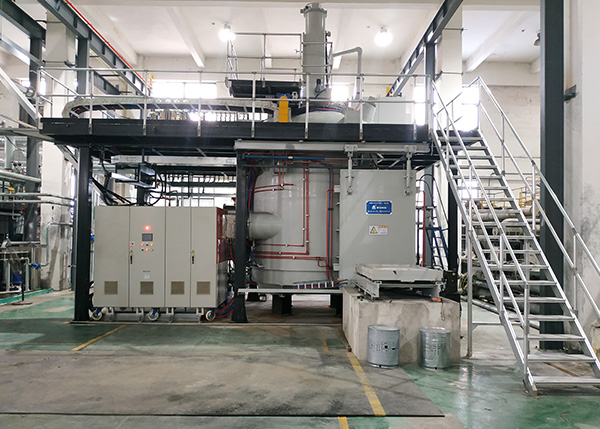 真空感应熔炼炉.jpg 真空感应熔炼炉.jpg